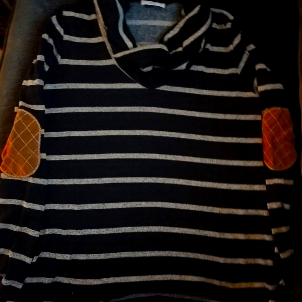 Le Lis cowl neck sweater